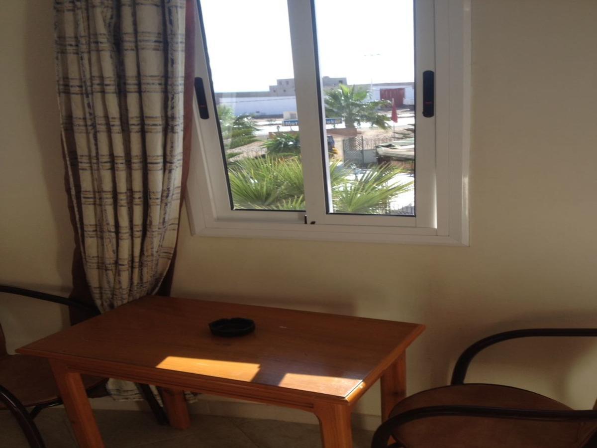 Motel Paris Dakar Selouane Buitenkant foto