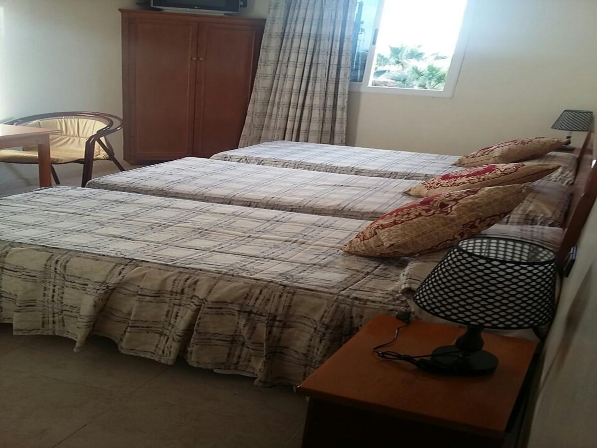 Motel Paris Dakar Selouane Buitenkant foto